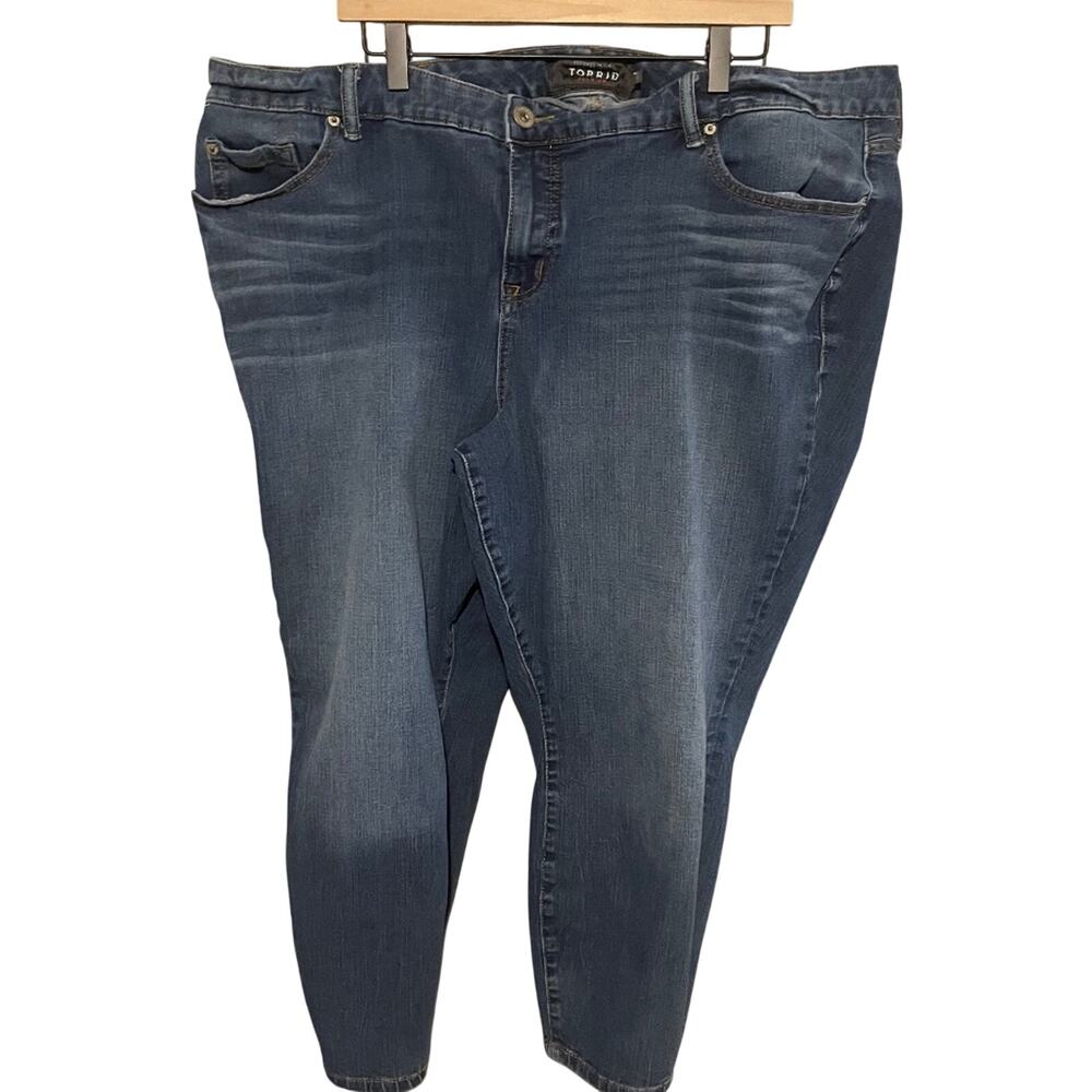 Torrid 26 R plus size women’s blue jeans